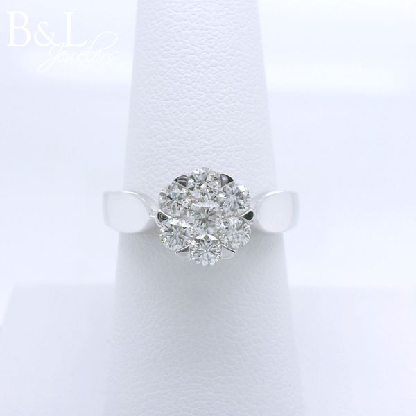 Engagement Ring B & L Jewelers Danville, KY