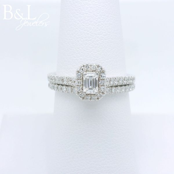 Engagement Ring B & L Jewelers Danville, KY