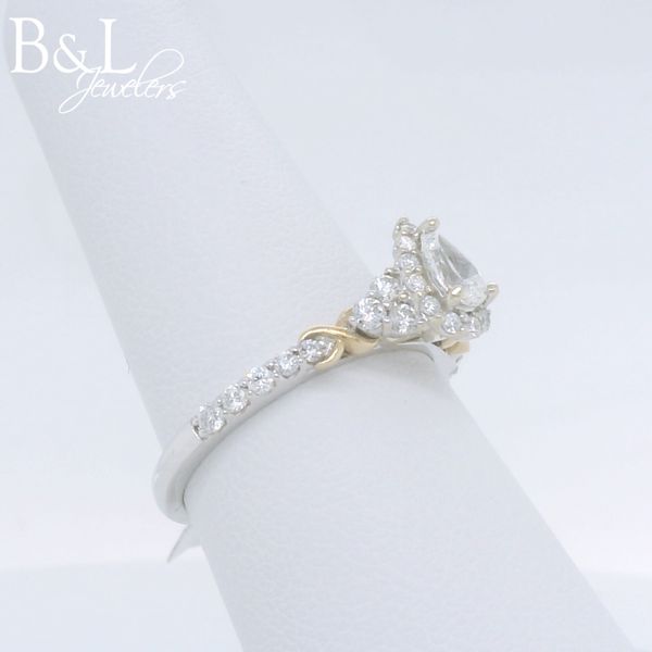Engagement Ring Image 2 B & L Jewelers Danville, KY