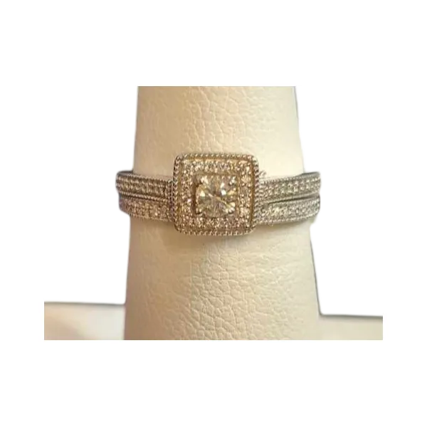 Engagement Ring B & L Jewelers Danville, KY