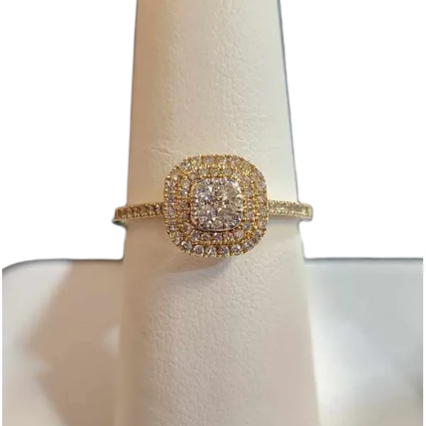 Engagement Ring B & L Jewelers Danville, KY