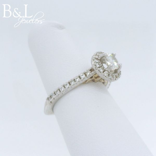 Engagement Ring Image 2 B & L Jewelers Danville, KY