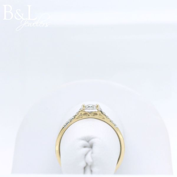 10k Yellow Gold .27ctw Round Diamond Wedding Set Image 3 B & L Jewelers Danville, KY