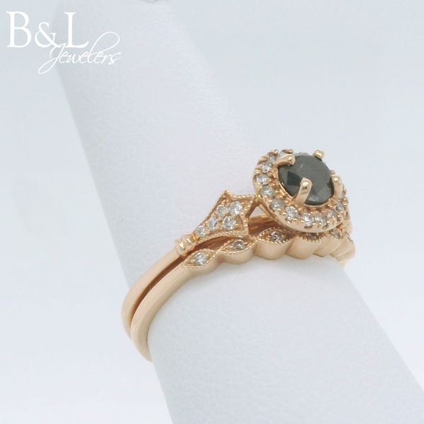 Engagement Ring Image 2 B & L Jewelers Danville, KY