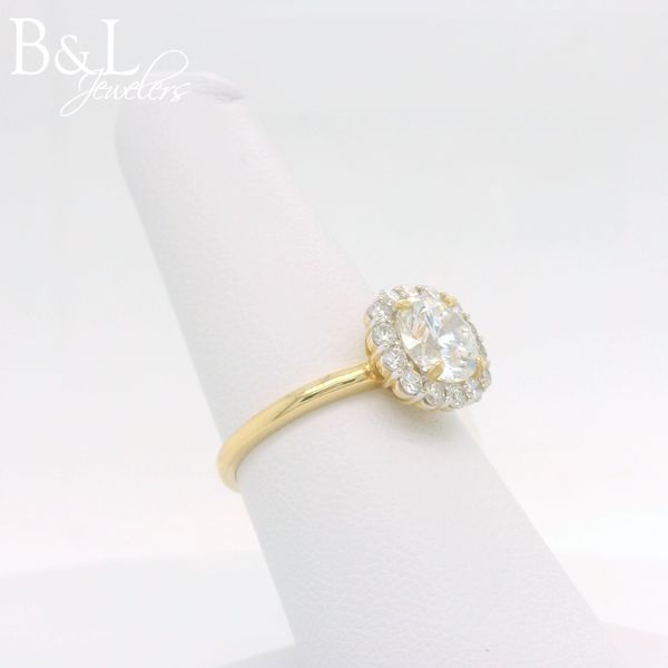 Engagement Ring Image 2 B & L Jewelers Danville, KY
