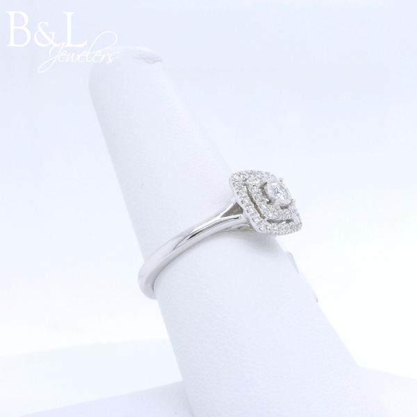 Engagement Ring Image 2 B & L Jewelers Danville, KY