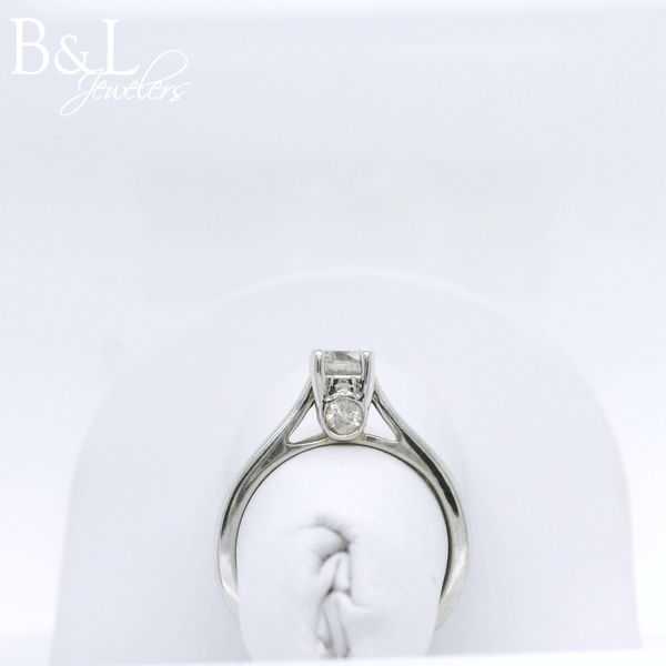 Engagement Ring Image 3 B & L Jewelers Danville, KY