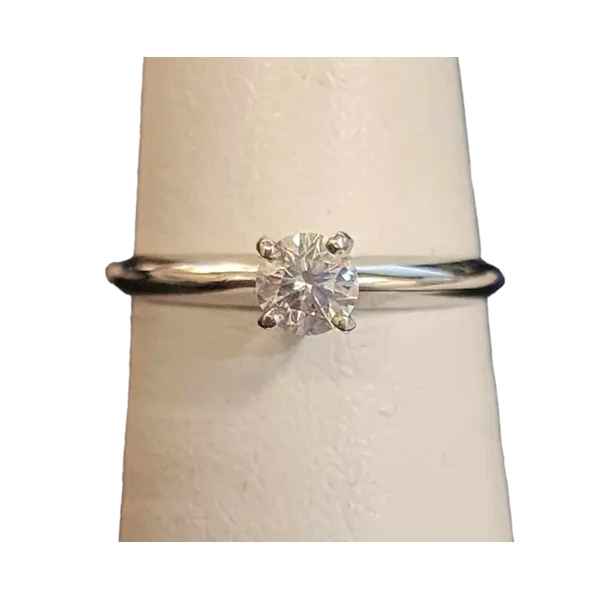 Engagement Ring B & L Jewelers Danville, KY