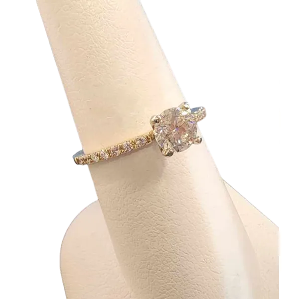 Engagement Ring Image 2 B & L Jewelers Danville, KY