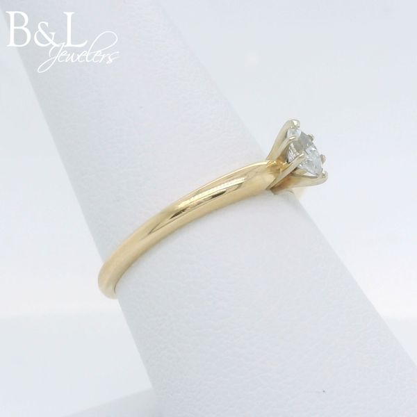 Engagement Ring Image 2 B & L Jewelers Danville, KY