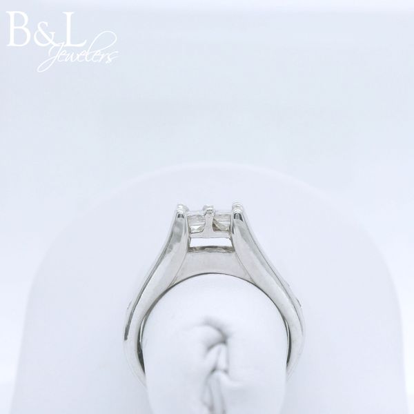 Engagement Ring Image 3 B & L Jewelers Danville, KY