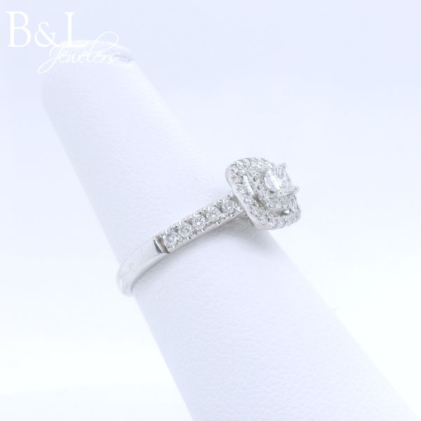 Engagement Ring Image 2 B & L Jewelers Danville, KY