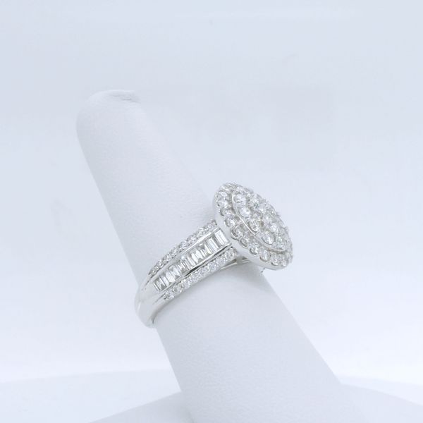 Engagement Ring Image 2 B & L Jewelers Danville, KY