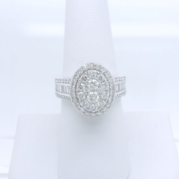 Engagement Ring B & L Jewelers Danville, KY