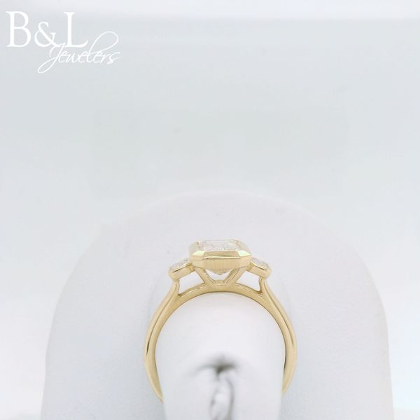 14K Yellow Gold 2.33ctw Emerald Lab Diamond 3 Stone Bezel Ring Image 3 B & L Jewelers Danville, KY