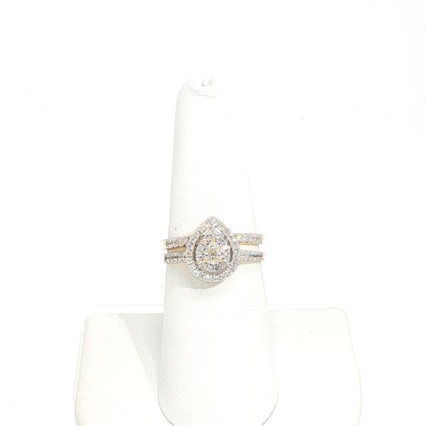 Engagement Ring B & L Jewelers Danville, KY