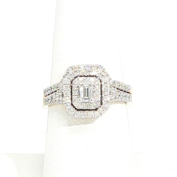 Engagement Ring B & L Jewelers Danville, KY