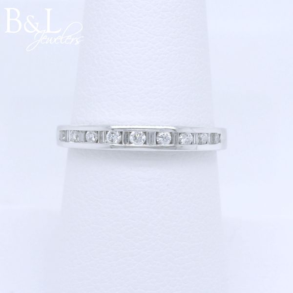 Wedding Band Image 2 B & L Jewelers Danville, KY