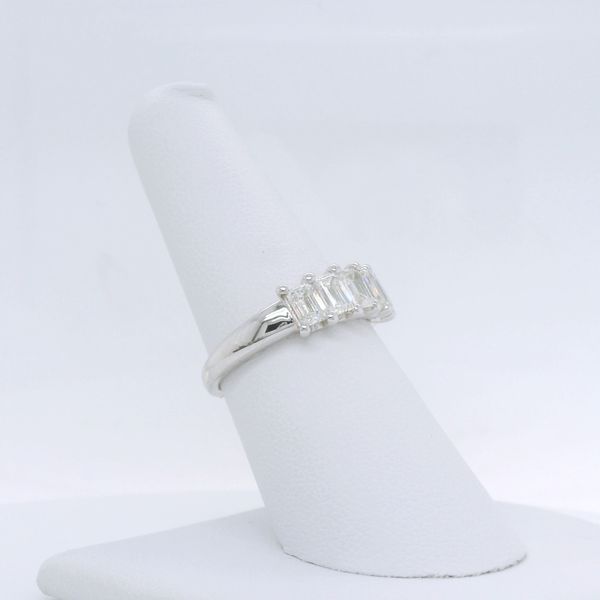 Wedding Band Image 2 B & L Jewelers Danville, KY