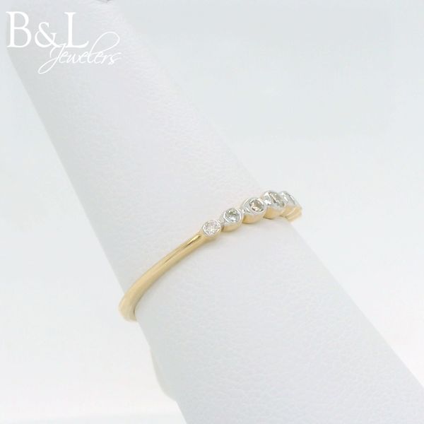 10k Yellow Gold .14ctw Bezel Diamond Band Image 2 B & L Jewelers Danville, KY