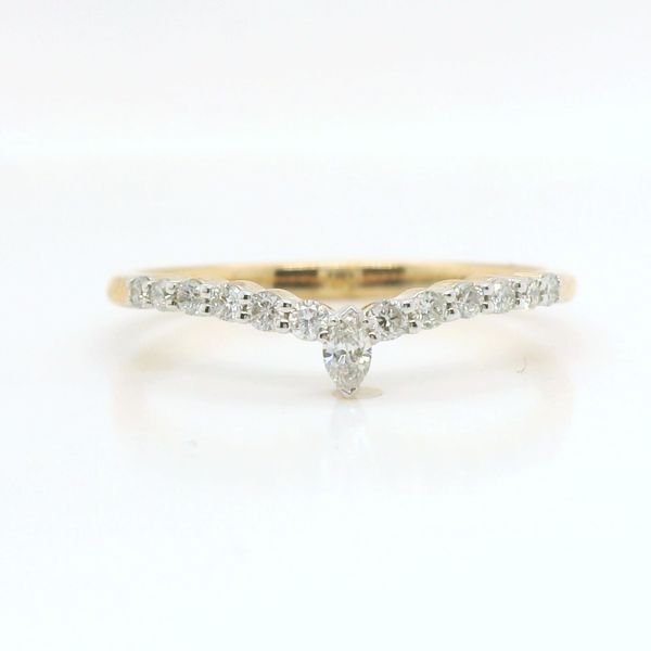 10k Yellow Gold .20ctw Diamond Curved Band B & L Jewelers Danville, KY