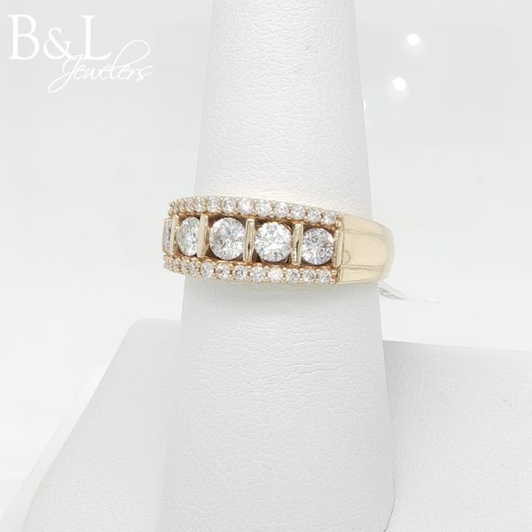 14k Yellow Gold 1ctw Triple Row Diamond Fashion Ring Image 2 B & L Jewelers Danville, KY