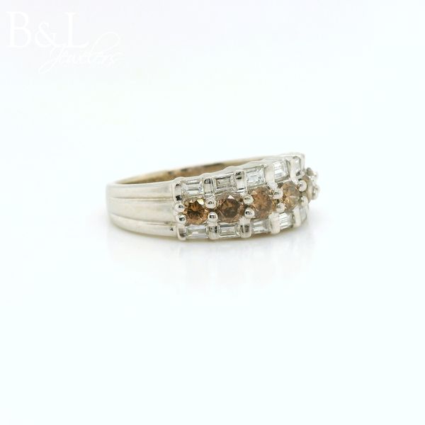 Anniversary Ring Image 2 B & L Jewelers Danville, KY
