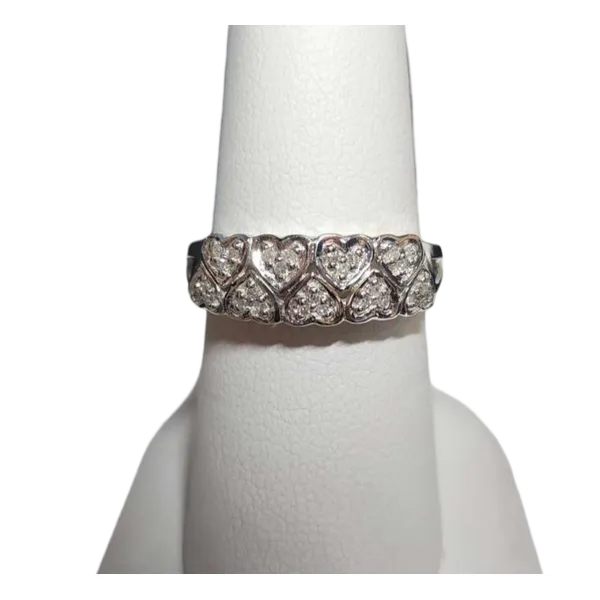 Fashion Ring Image 2 B & L Jewelers Danville, KY