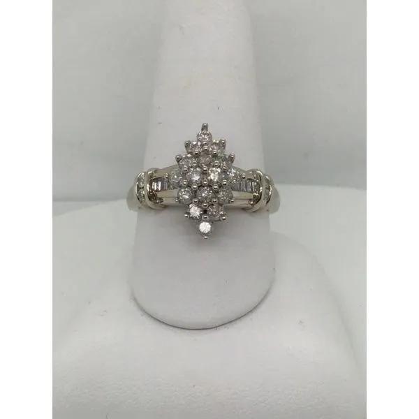 Fashion Ring B & L Jewelers Danville, KY