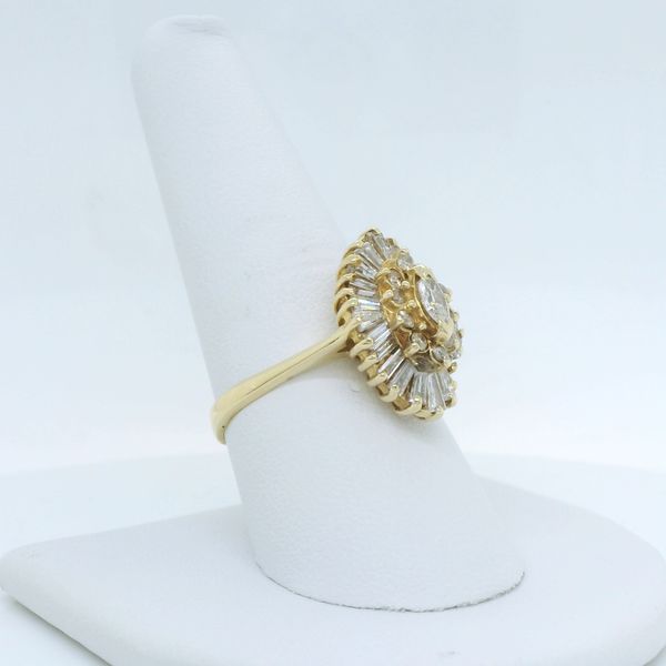 Fashion Ring Image 2 B & L Jewelers Danville, KY