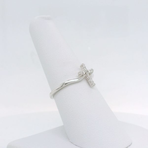 Fashion Ring Image 2 B & L Jewelers Danville, KY