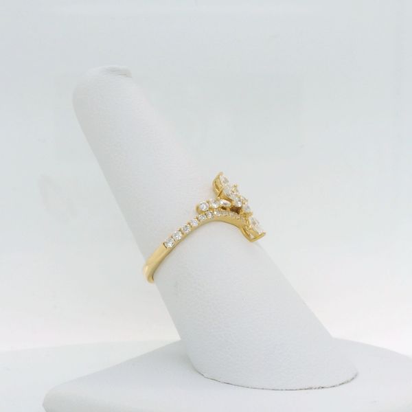 Fashion Ring Image 2 B & L Jewelers Danville, KY