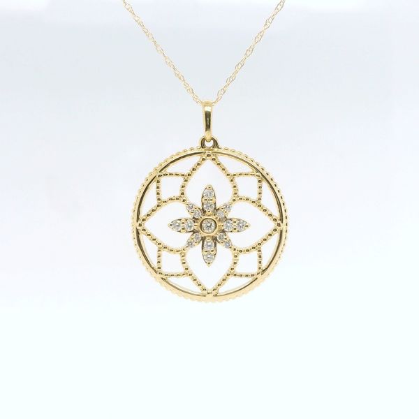 Necklace B & L Jewelers Danville, KY