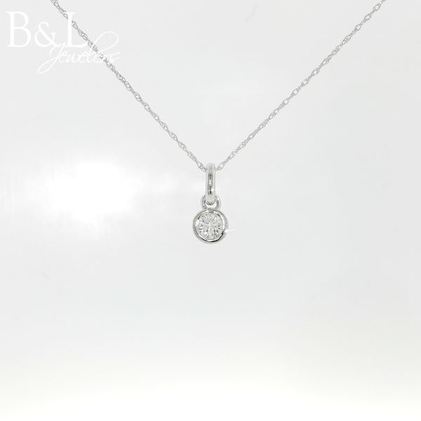 10k White Gold .25ctw Diamond Bezel Set Necklace B & L Jewelers Danville, KY