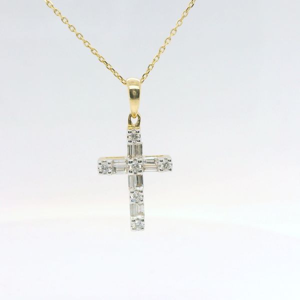 Necklace B & L Jewelers Danville, KY