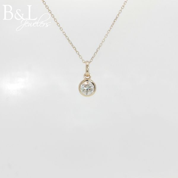14k Yellow Gold .50ctw Round Bezel Set Diamond Necklace B & L Jewelers Danville, KY