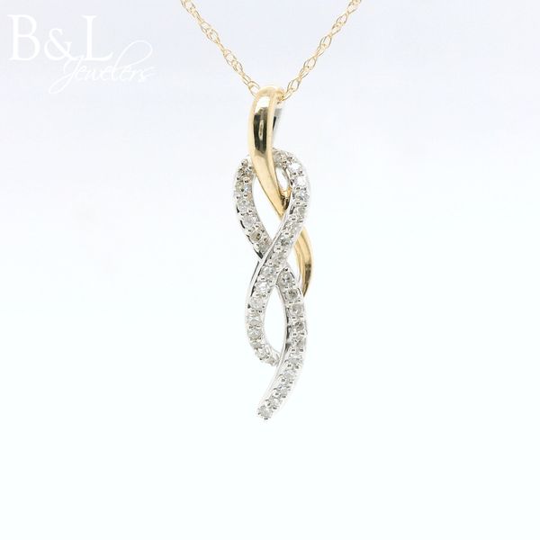 Necklace B & L Jewelers Danville, KY
