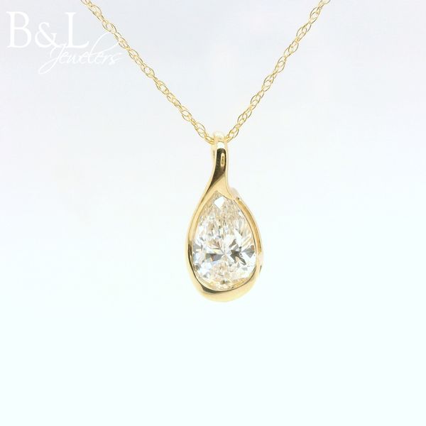 Necklace B & L Jewelers Danville, KY