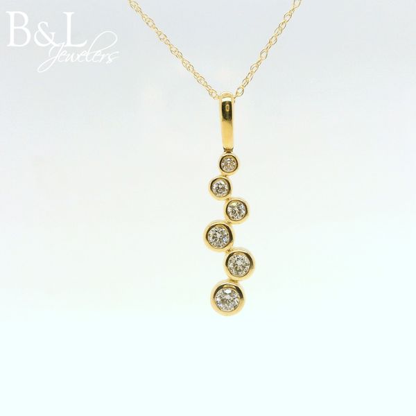 Necklace B & L Jewelers Danville, KY