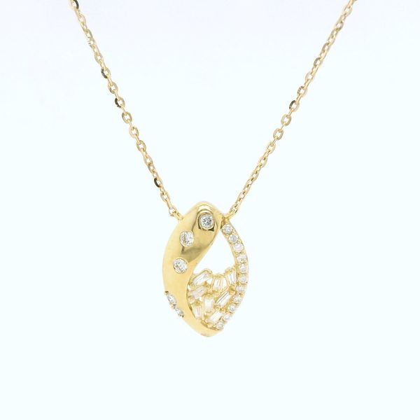 Necklace B & L Jewelers Danville, KY