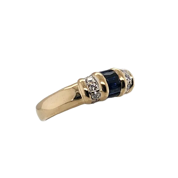 Fashion Ring Image 2 B & L Jewelers Danville, KY