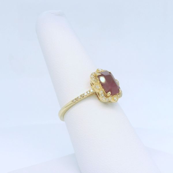 Fashion Ring Image 2 B & L Jewelers Danville, KY