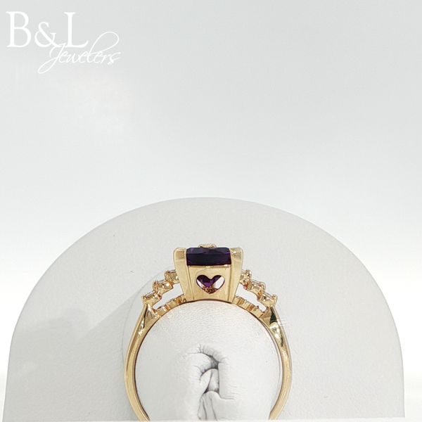 Fashion Ring Image 3 B & L Jewelers Danville, KY