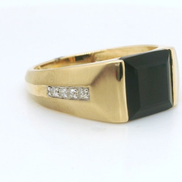 Fashion Ring Image 2 B & L Jewelers Danville, KY