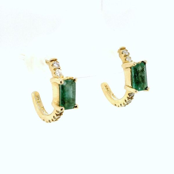 Earrings Image 2 B & L Jewelers Danville, KY