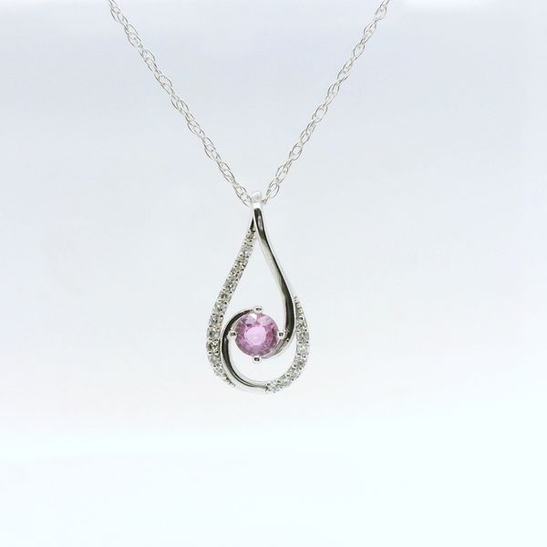 Necklace B & L Jewelers Danville, KY