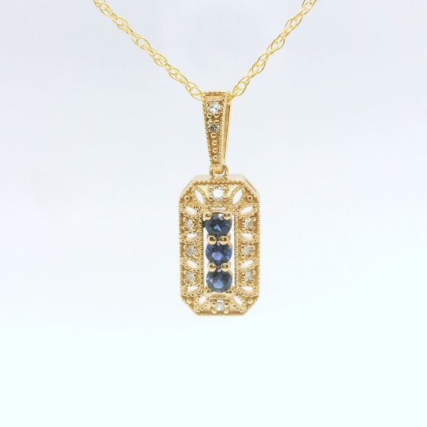 Necklace B & L Jewelers Danville, KY