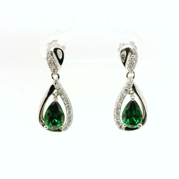 Earrings B & L Jewelers Danville, KY