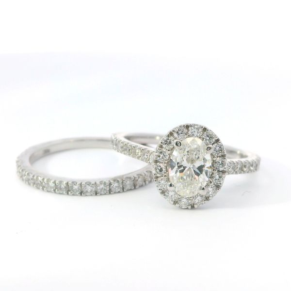 White 14K Gold Oval Diamond Engagement Ring 0.75Ct Center 1.38Ctw Total Diamonds Image 4 Bradley's Jewelers Jacksonville, NC