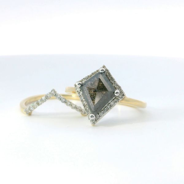 14K Yellow Gold Salt and Pepper Kite Diamond Bridal Set 1.60CTW Image 3 Bradley's Jewelers Jacksonville, NC